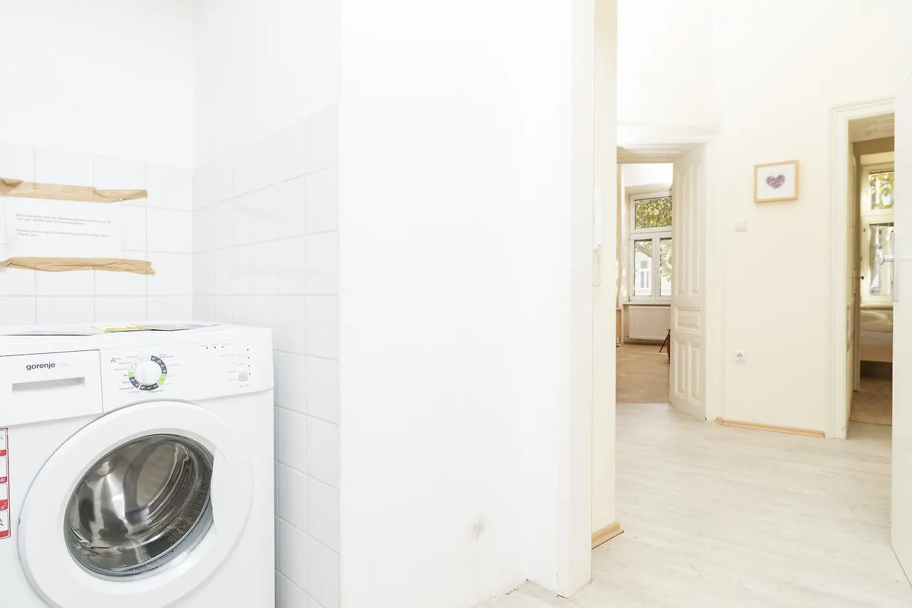 Apartment Six House Basic By Welcome2Vienna Hotel