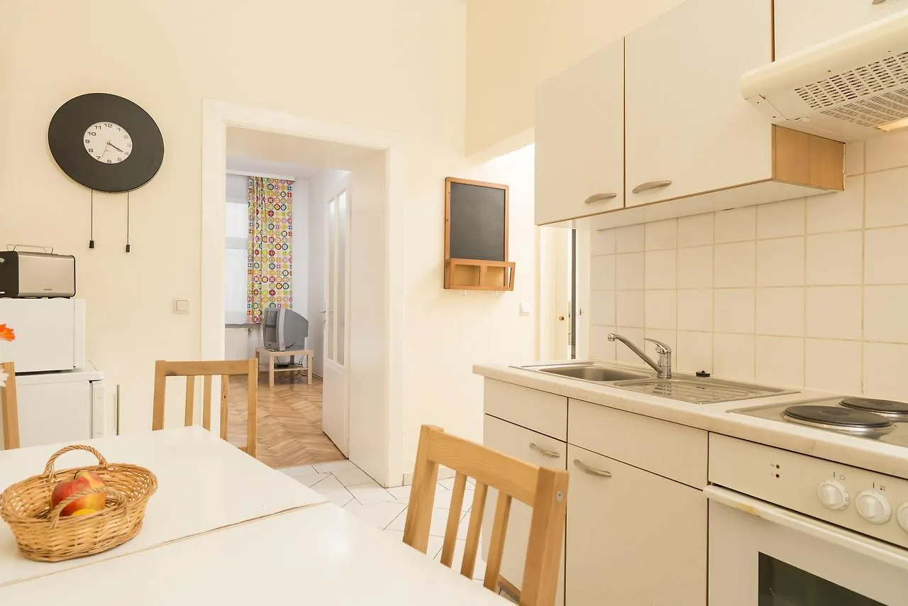Six House Basic By Welcome2Vienna Hotel