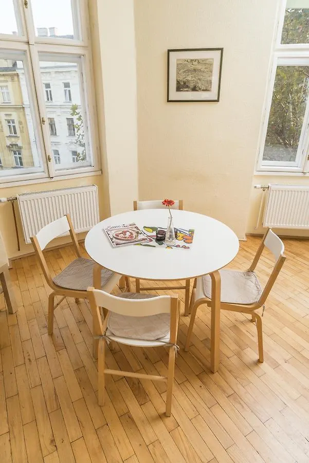 Six House Basic By Welcome2Vienna Hotel 0*, Vienna
